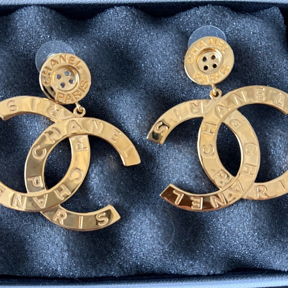 CHANEL Gold Paris Logo Earrings - Picture 8 of 11